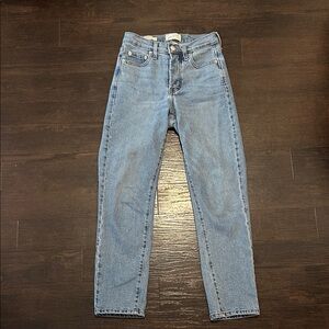 Universal Thread Light Blue Straight Leg Jeans